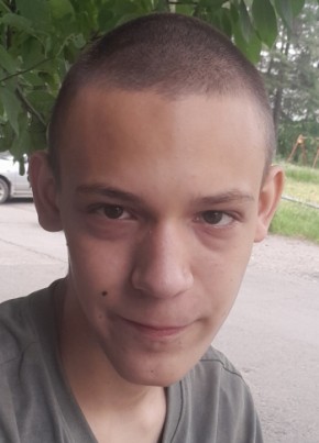 Никита из Назарово 19 лет