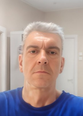 Константин из Губкинския 46 лет