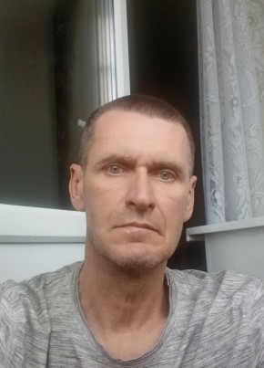 Антон из Ярославли 49 лет