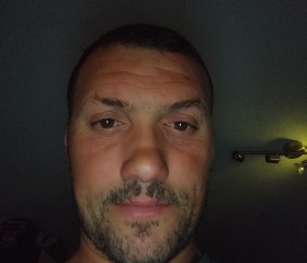 Bogdan, 39, Ramnicu Valcea