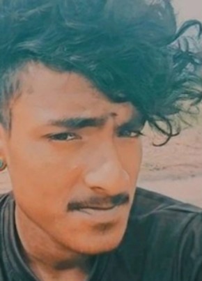 Dhanush, 25, India, Pennādam