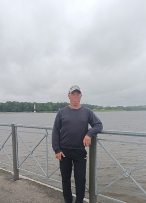 Алексей из Курчатова 44 года