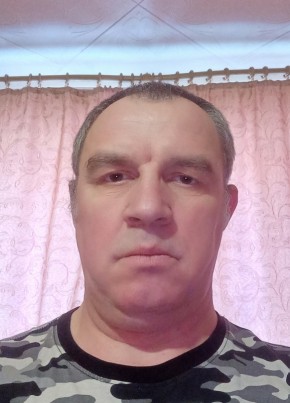 роман из Смоленска 53 года