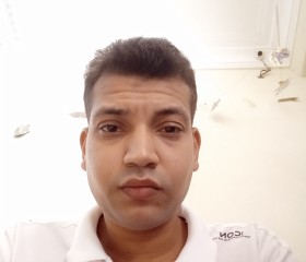 احمد, 32, Tahta