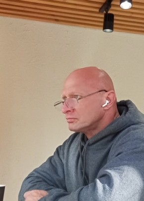 Oleg, 55, Russia, Saint Petersburg