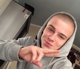 Alex, 18, Novosibirsk