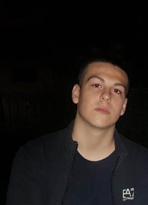 Francesco, 21, Repubblica Italiana, Locate di Triulzi
