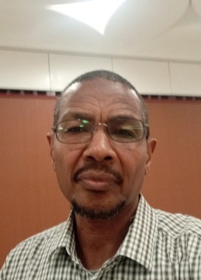 Faroug, 18, Qatar, Doha
