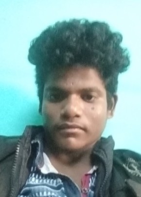 Asif, 18, India, Surat