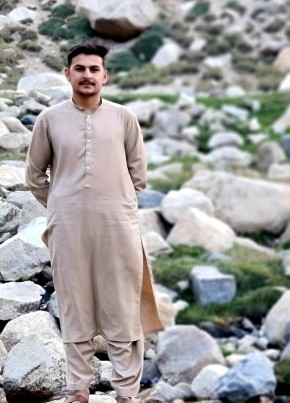 Farid, 20, Afghanistan, Jalalabad