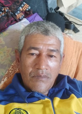 Mohd Azmi, 55, Malaysia, Kuala Lumpur