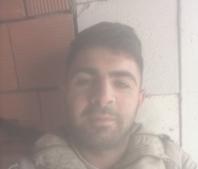 Musa, 23, Biga