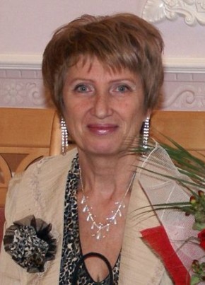 Юлия, 78, Россия, Усинск