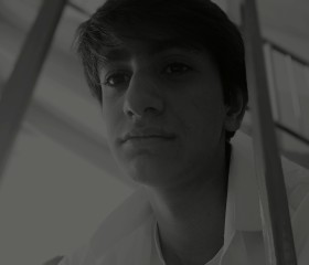 Narek Hakobyan, 18, Hrazdan