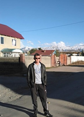 Игорь, 38, Кыргыз Республикасы, Каракол