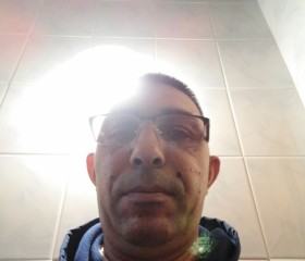 Sergei, 46, Brussels