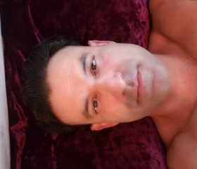 Yunier, 36, Lincoln (State of Nebraska)