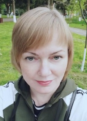 Анна, 41, Россия, Ленинградская