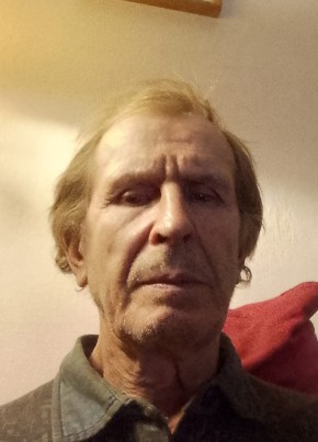 Егор из Лазаревское 67 лет