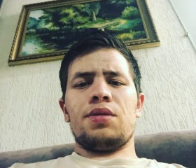Зафарбек, 22 года, Томск