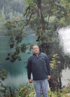 Виктор из Александрова 62 года