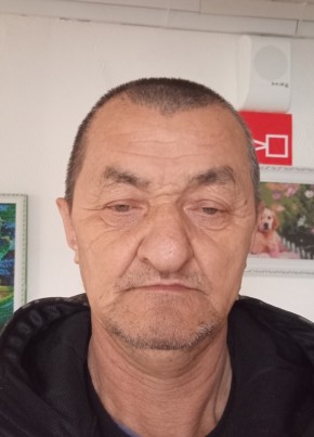 Александр из Охотска 67 лет