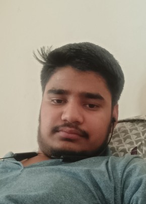 Ravi, 18, India, Sīkar