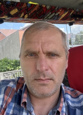 Serhii из Poznań 46 лет