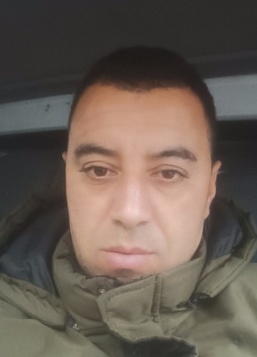 Ahmed, 37, République Française, Saint-Quentin-en-Yvelines