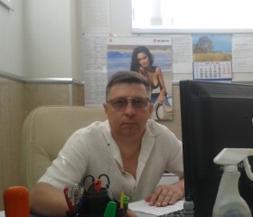 Олег, 55 лет, Армавир