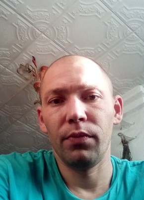 Александр, 40, Россия, Архангельское