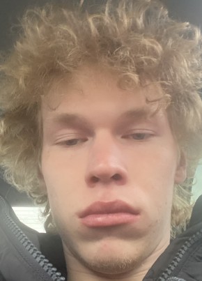 Сергей из Сургута 22 года