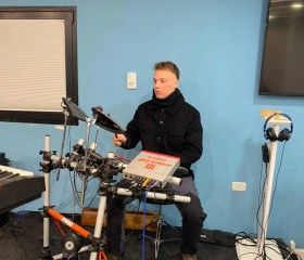 Mike, 21, Hod HaSharon