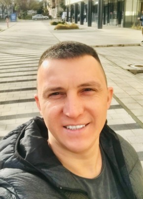 Михаил из Темрюка 36 лет