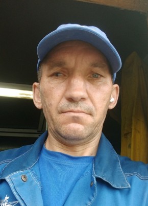 Павел из Челябинска 47 лет
