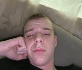 Zhora, 19, Yekaterinburg
