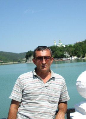Владимир, 62, Россия, Суджа