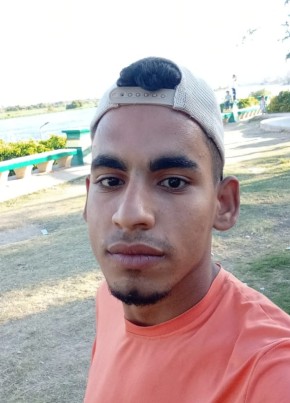 محمد из المنيا 18 лет