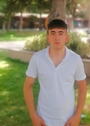 Sezer Komurcu, 19, Türkiye Cumhuriyeti, Vezirköprü