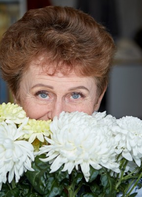 Елена, 68, Россия, Екатеринбург