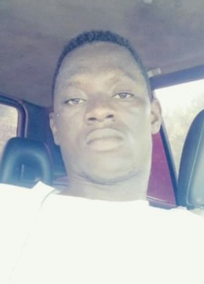 Emmanuel , 31, Ghana, Accra