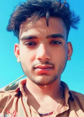 Mubarai Ansari, 20, India, Kosi