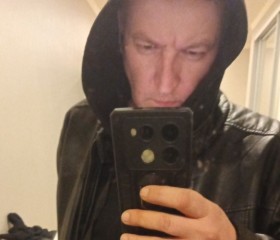 Oleg, 45, Moscow