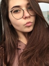 Arina, 23, Russia, Velikiy Novgorod