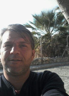 Michel Karaasl, 47, Türkiye Cumhuriyeti, Selçuk