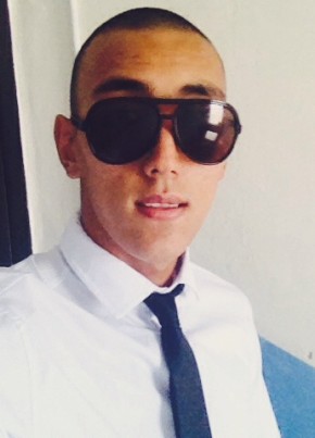 Rafael, 29, Russia, Moscow