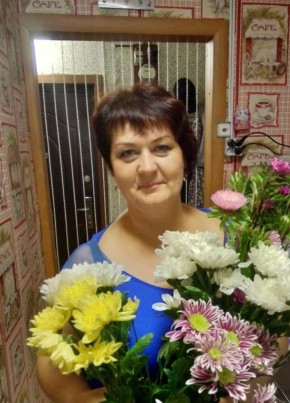 Лена, 50, Россия, Мегион