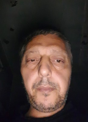 عدنان سلامة, 45, الجمهورية العربية السورية, دمشق