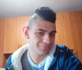 Marco, 28, Sommatino