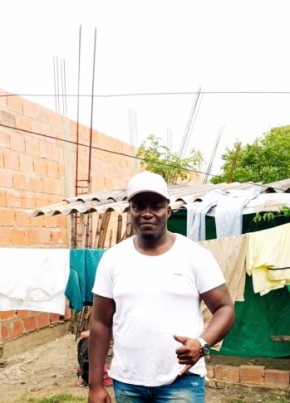 González, 30, República de Colombia, Jamundí